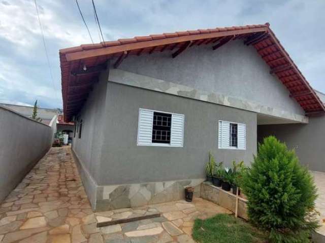 Excelente casa no goiania 2 - 4 quartos 2 suites