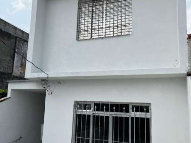 Casa a venda com 03 dormitórios na Vila Cardoso Franco por apenas R$ 351.000,00