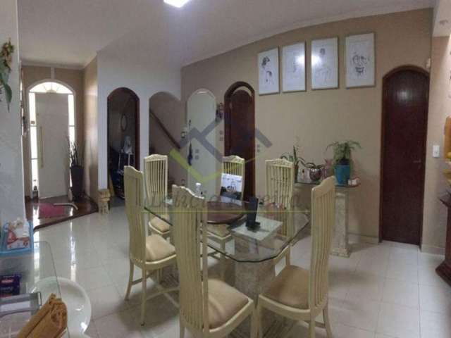 Casa com 4 dormitórios à venda, 245 m² por R$ 887.000,00 - Jardim Suzano - Suzano/SP