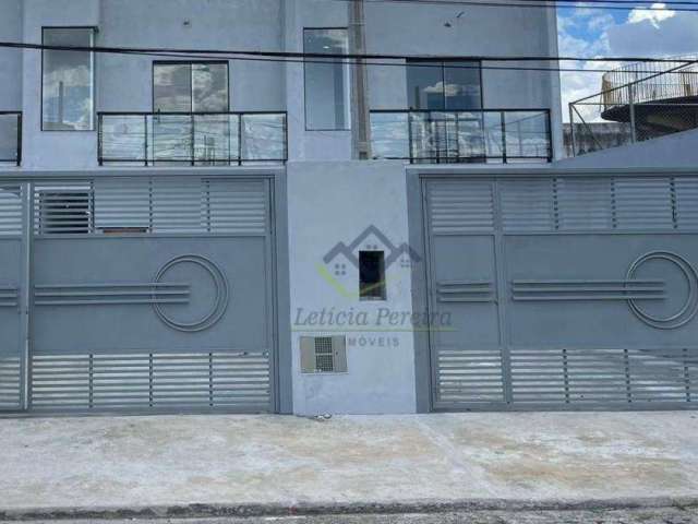 Sobrado com 2 dormitórios à venda, 92 m² por R$ 460.000 - Vila Maria de Maggi - Suzano/SP