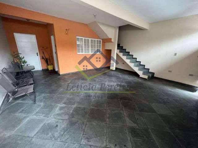 Sobrado com 3 dormitórios à venda, 174 m² por R$ 800.000,00 - Jardim Santo Antônio - Suzano/SP