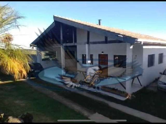 Casa à venda no bairro Vitória Régia - Atibaia/SP