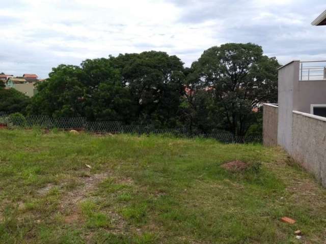 Terreno à venda no Condomínio Bosque dos Cambarás em Valinhos/SP