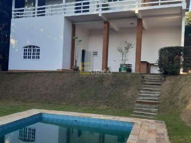 Casa a venda em reforma, três suítes, lazer e privacidade no Condomínio Estância Marambaia em Vinhedo .