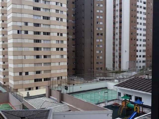 Apto, champagnat, 125,00 m2, 03 quartos (01 suíte).