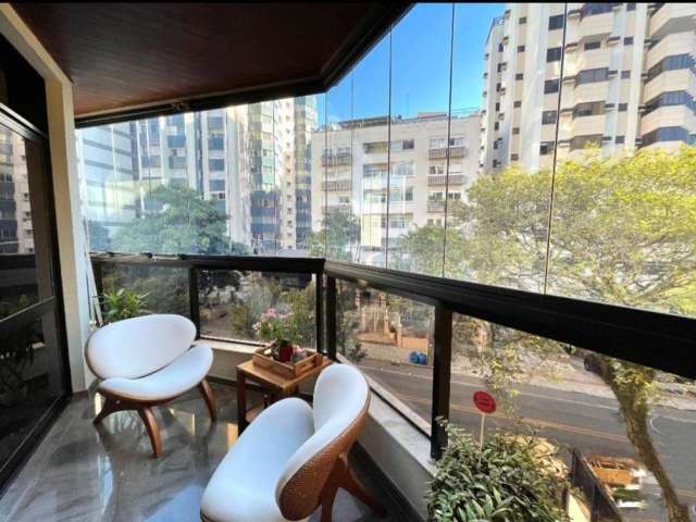 Apartamento para Venda em Florianópolis, Centro, 4 dormitórios, 2 suítes, 5 banheiros, 2 vagas