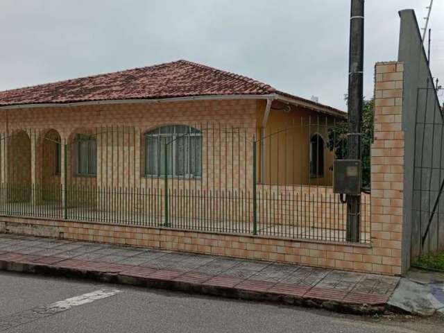 Casa para Venda em Florianópolis, Capoeiras, 6 dormitórios, 2 suítes, 4 banheiros, 3 vagas