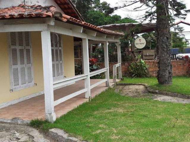 Casa para Venda em Florianópolis, Sambaqui, 3 dormitórios, 1 banheiro, 2 vagas