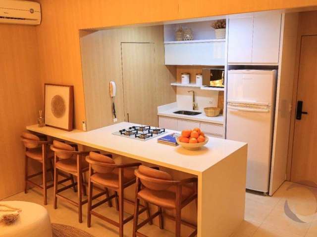 Apartamento para Venda em Florianópolis, Centro, 1 dormitório, 1 suíte, 2 banheiros, 1 vaga