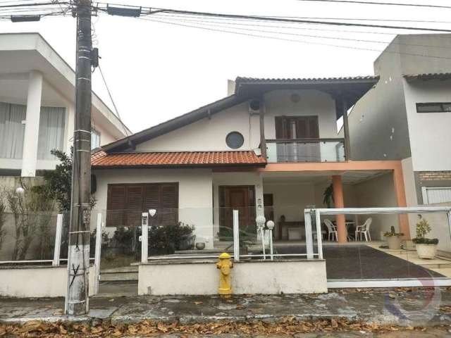 Casa para Venda em Florianópolis, Itaguaçu, 2 dormitórios, 1 suíte, 2 banheiros, 2 vagas