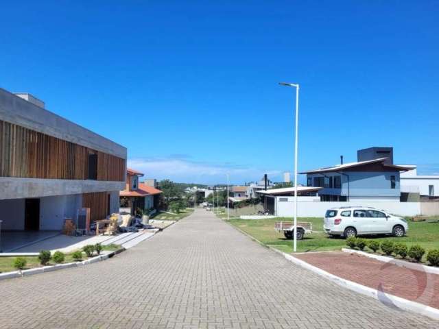 Casa para Venda em Florianópolis, Rio Tavares, 4 dormitórios, 3 suítes, 5 banheiros, 4 vagas