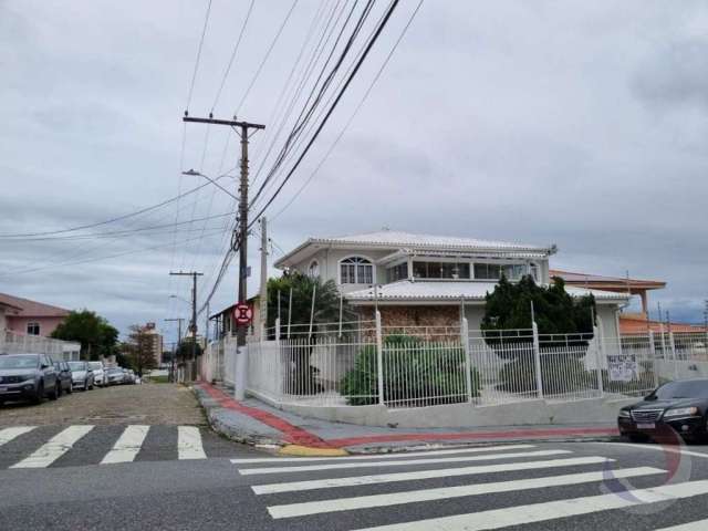 Casa para Venda em Florianópolis, Capoeiras, 3 dormitórios, 1 suíte, 3 banheiros, 3 vagas