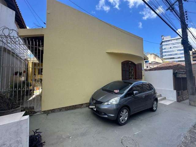 Casa para Venda em Florianópolis, Centro, 4 dormitórios, 2 banheiros, 1 vaga