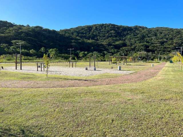 Terreno para Venda em Florianópolis, Rio Tavares