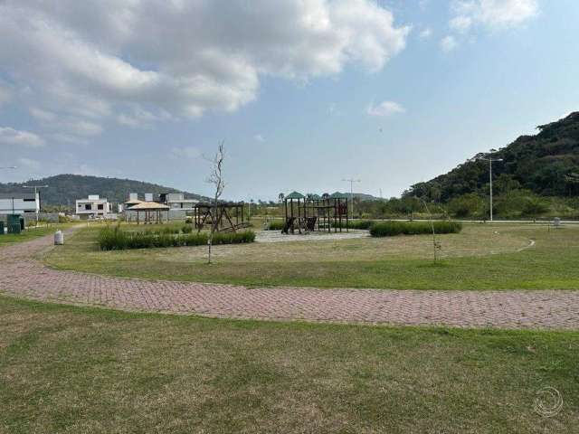 Casa para Venda em Florianópolis, Rio Tavares, 3 dormitórios, 3 suítes, 4 banheiros, 2 vagas