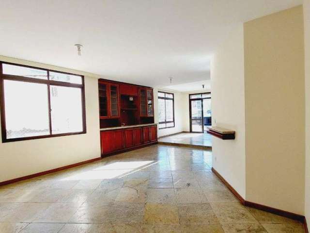 Apartamento para Venda em Florianópolis, Centro, 4 dormitórios, 2 suítes, 5 banheiros, 2 vagas