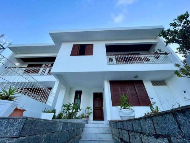 Casa para Venda em Florianópolis, Coqueiros, 4 dormitórios, 2 suítes, 4 banheiros, 4 vagas