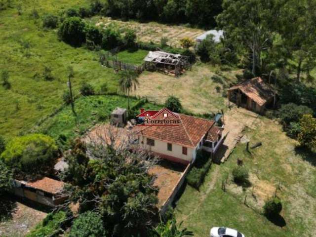 Fazenda de luxo à venda em Alfenas-MG: 4 quartos, 1 suíte, 1 sala, 3 banheiros, 7.200 m² de área.