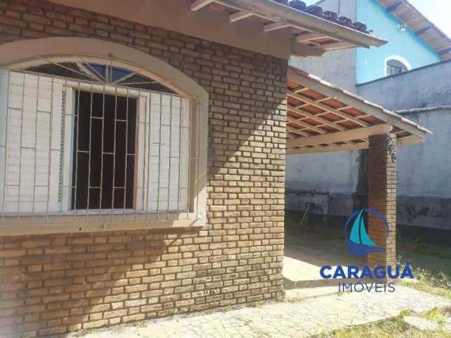 Casa à venda no bairro do Porto Novo, em Caraguatatuba