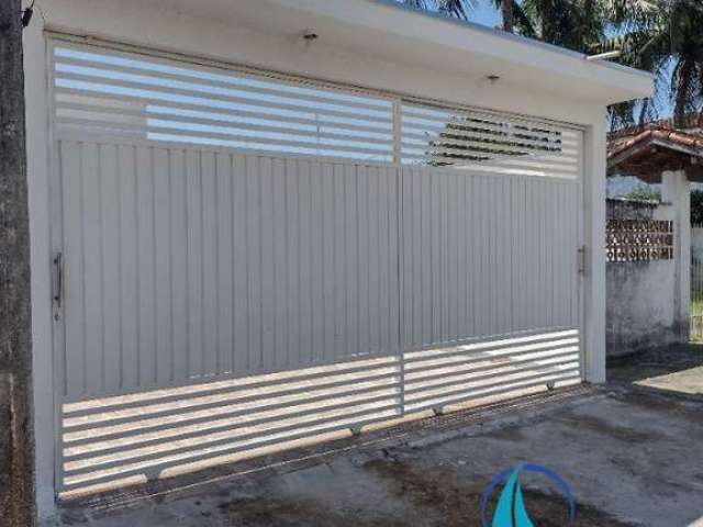 Casa Nova  com 3 quartos, 1 suítes, sala ampla com a cozinha proporcionando conforto e até 6 vagas de garagem.