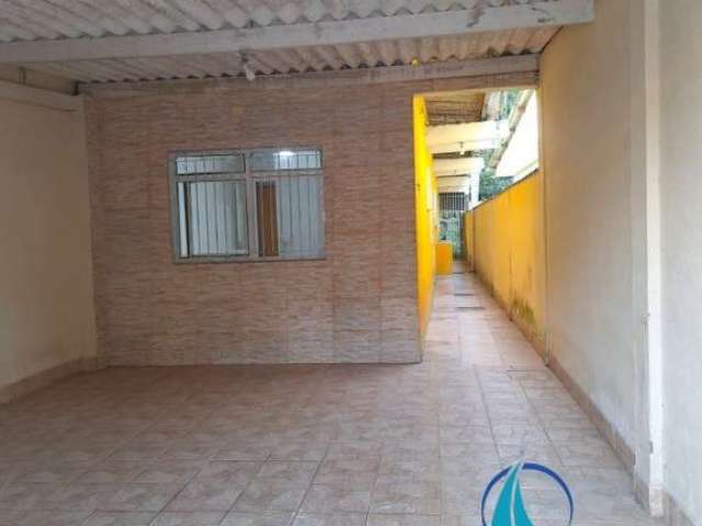 Casa a venda, Rio do Ouro, Caraguatatuba, 2 dormitórios sendo 1 Suite, Sala, Cozinha, Banheiro, Área de Serviço e 2 Vagas Cobertas.