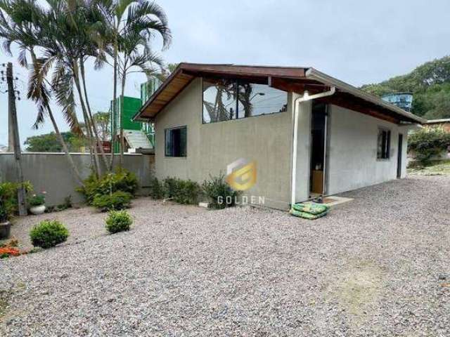 Casa com 2 dormitórios à venda, 90 m² por R$ 765.000,00 - Zimbros - Bombinhas/SC