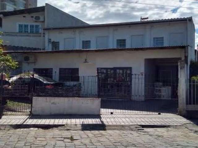 Casa com 8 dormitórios à venda,408.00 m , TABULEIRO, CAMBORIU - SC