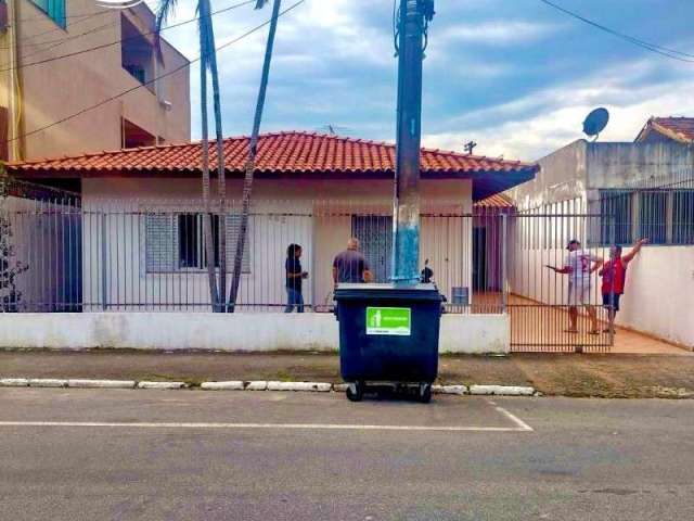 Casa em Balneário Camboriú no bairro das Nações com 03 Dormitórios sendo 01 Suíte