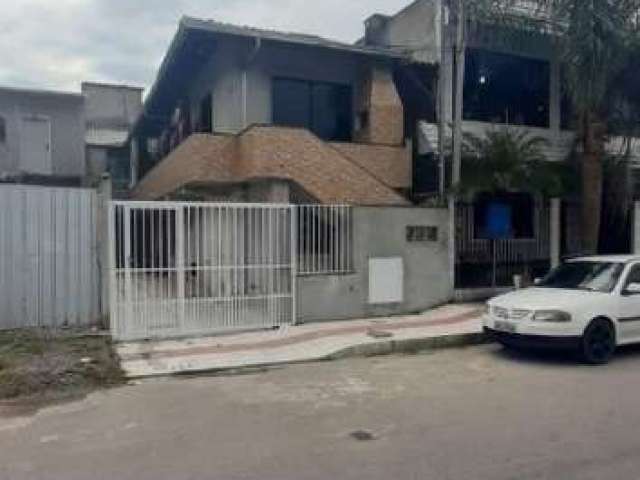 Casa com 6 dormitórios à venda, NOVA ESPERANÇA, BALNEARIO CAMBORIU - SC