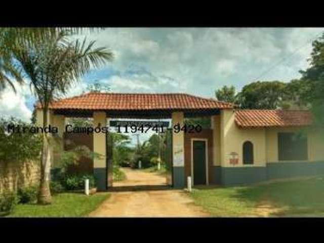 Casa em Condomínio para Venda em Suzano, Ipelândia, 3 dormitórios, 2 suítes, 3 banheiros, 3 vagas