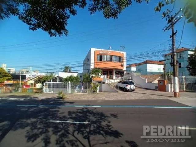 Prédio à venda no Cavalhada, Porto Alegre  por R$ 2.400.000