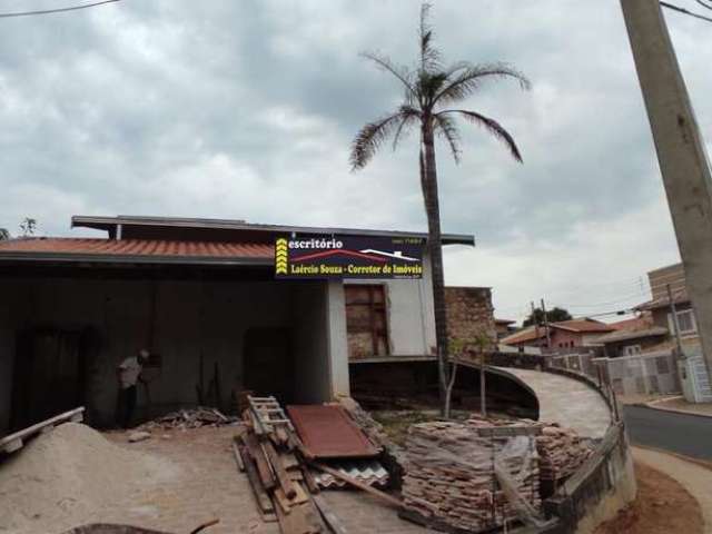 Casa à Venda em Valinhos SP, Jardim Maria Ilydia, em fase de acabamento, estuda propostas.