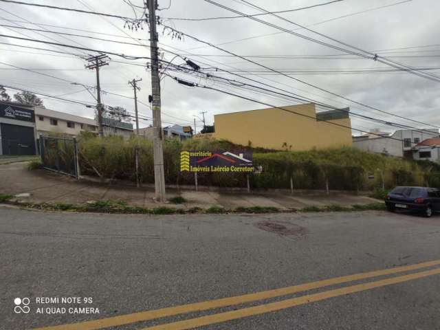 Terreno Comercial e Industrial Locação em Valinhos SP, 560m² de área R$ 2.000,00