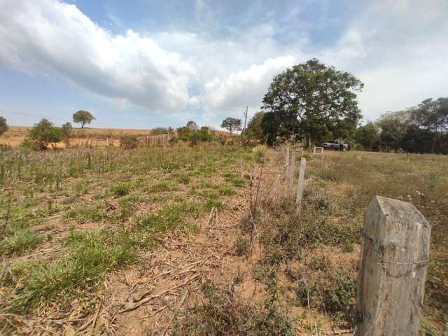 Terreno à Venda no Sul de Minas - Munhoz MG com 2.000m² R$ 80.000,00