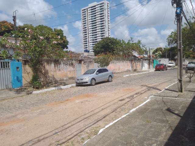 Casa com 720m2 a venda na iputinga