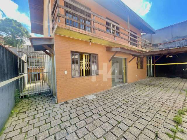 Casa com 4 quartos para alugar na Rua Humberto Morona, Cristo Rei, Curitiba, 105 m2 por R$ 3.490