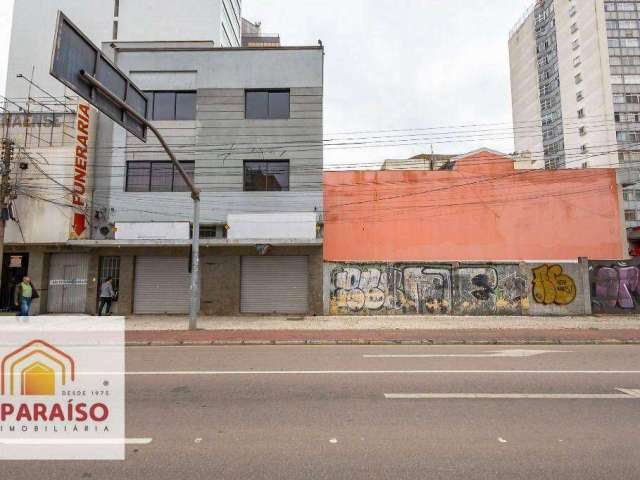 Locação de Prédio com estacionamento próprio, composto de Lojas e Salas comerciais no Centro