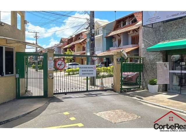 Casa com 3 quartos à venda na Avenida Juca Batista, 1458, Cavalhada, Porto Alegre por R$ 599.900