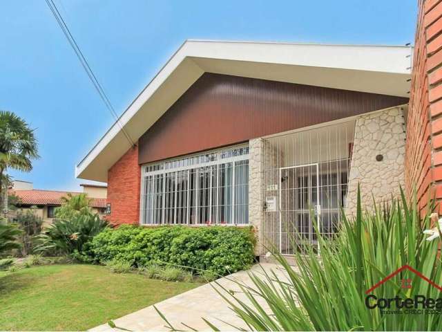 Casa com 3 quartos à venda na Rua Luiz Voelcker, 411, Três Figueiras, Porto Alegre por R$ 2.400.000