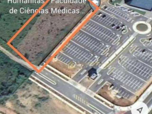 Área Industrial com 15,000 m² Plano