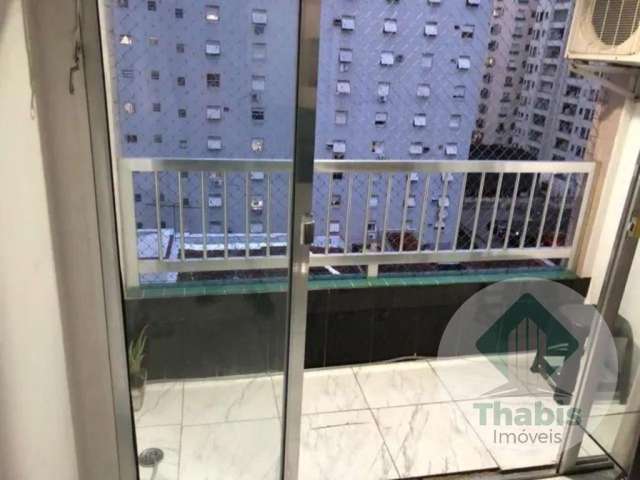 Apartamento (98 m2), no 7 andar (frente), com 2 dormitórios (com armário planejado e piso com cerâmica)