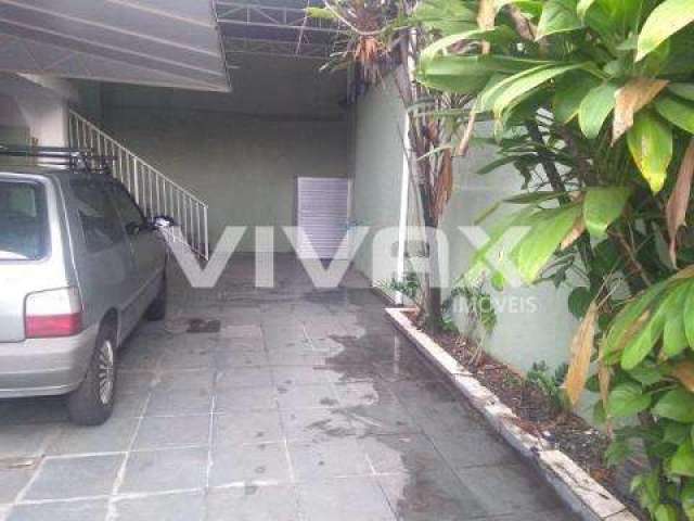 Casa à venda na Rua Cônego Tobias, Méier, Rio de Janeiro, 394 m2 por R$ 540.000