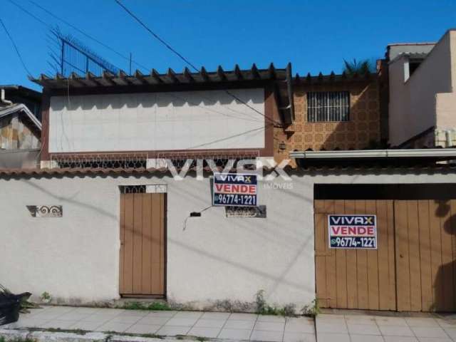 Casa em condomínio fechado com 3 quartos à venda na Rua Cardoso de Morais, Ramos, Rio de Janeiro, 193 m2 por R$ 450.000