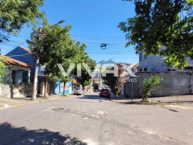 Casa com 2 quartos à venda na Rua Viseu, Jacaré, Rio de Janeiro, 106 m2 por R$ 220.000