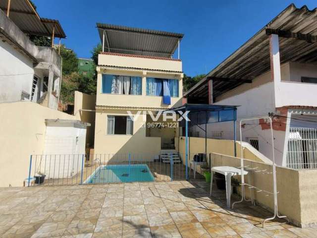 Casa com 4 quartos à venda na Rua Poconé, Encantado, Rio de Janeiro, 346 m2 por R$ 550.000