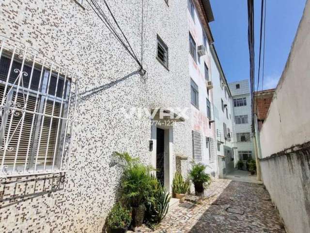 Apartamento com 2 quartos à venda na Rua Cadete Polônia, Sampaio, Rio de Janeiro, 62 m2 por R$ 190.000