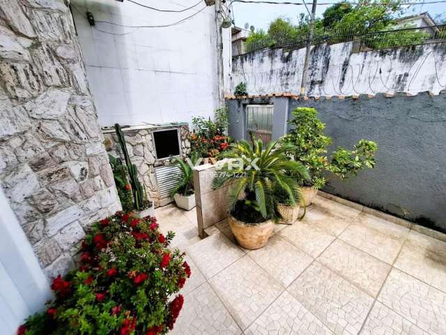 Casa com 4 quartos à venda na Rua Heitor Servan, Piedade, Rio de Janeiro, 249 m2 por R$ 485.000