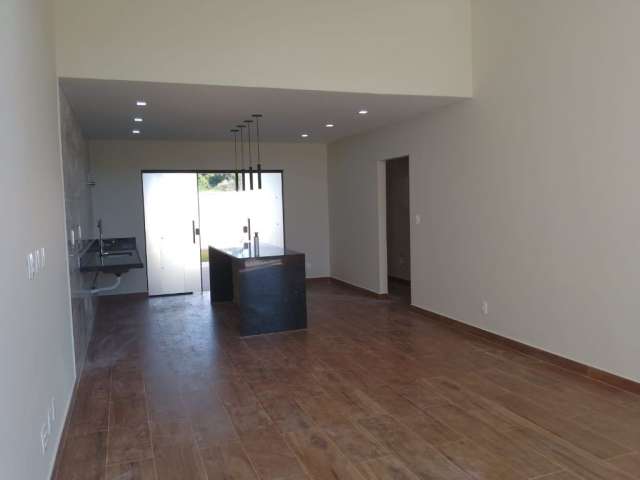 Excelente casa linear cond. dom village