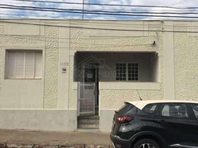 Casa com 3 quartos à venda na Rua Armando de Salles Oliveira, 239, Centro, Araraquara, 133 m2 por R$ 400.000