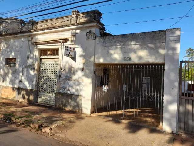 Casa com 6 quartos à venda na Rua Manoel Borba, 550, Centro, Américo Brasiliense, 379 m2 por R$ 480.000